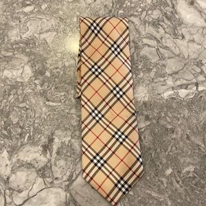 Classic Burberry mens silk tie